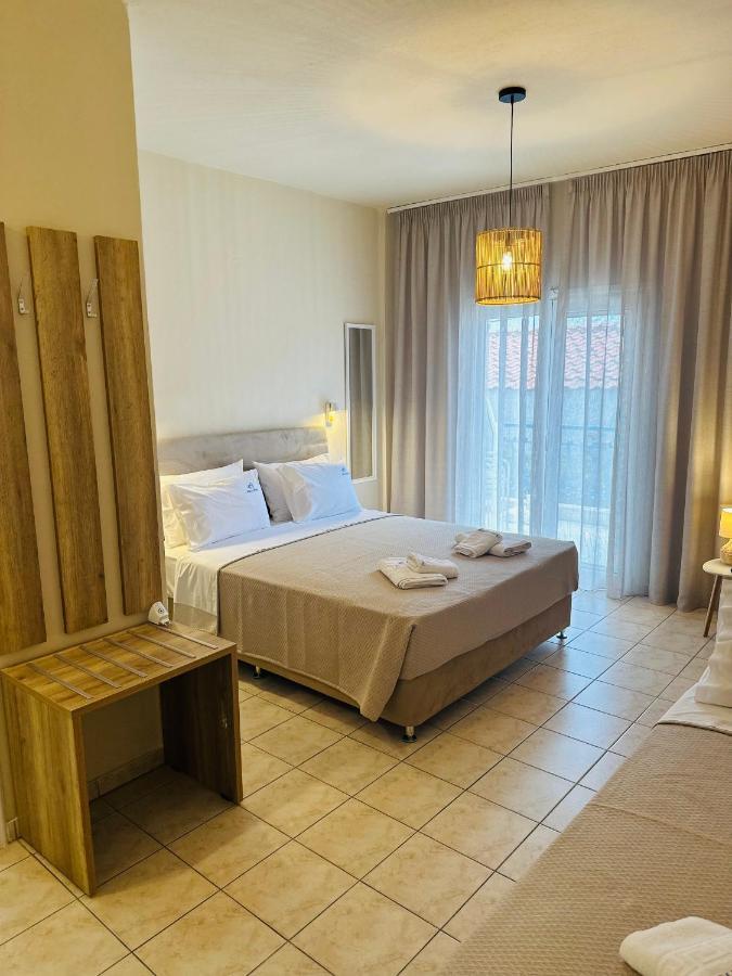 Pella Hotel - New Neos Marmaras Exterior foto